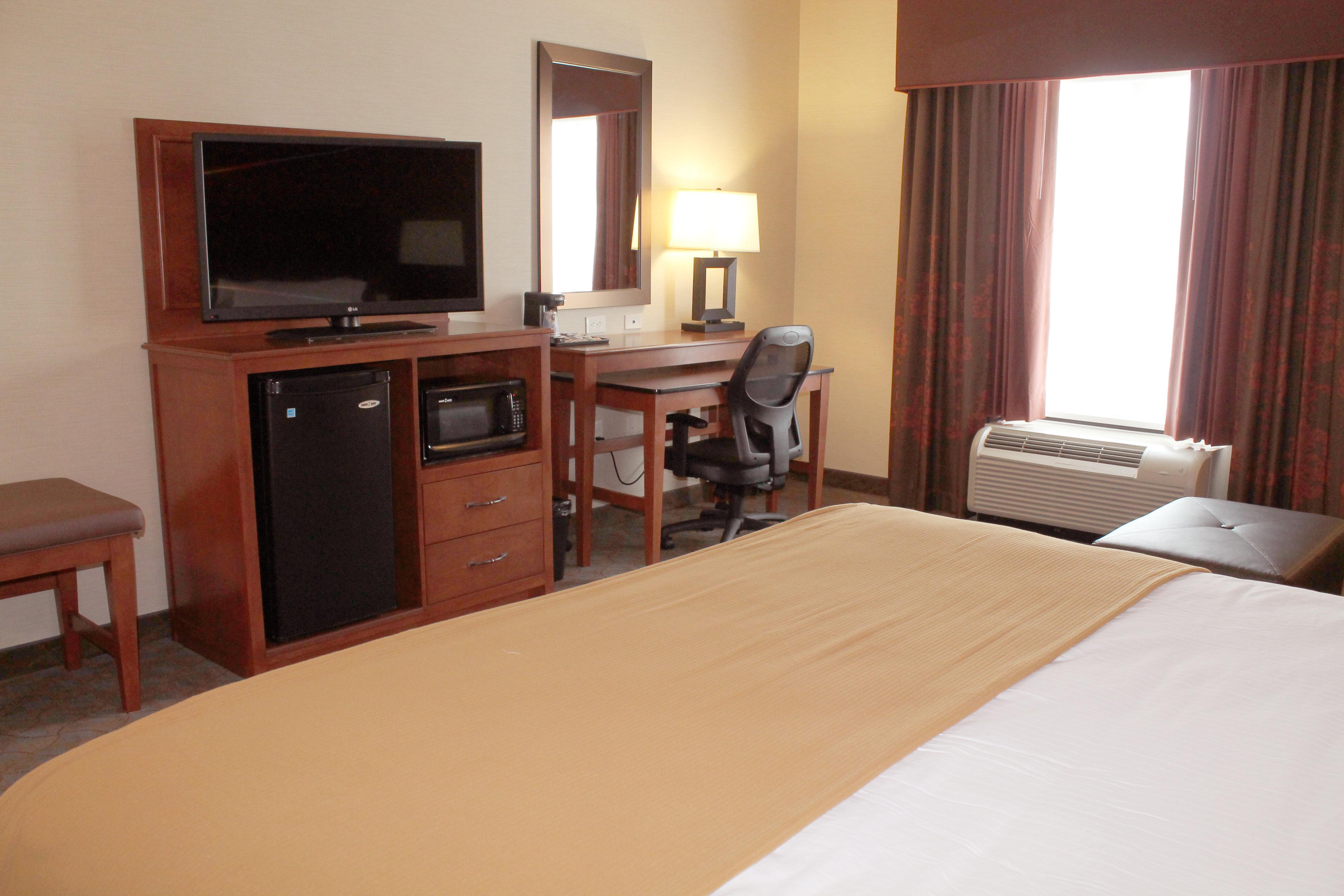 Holiday Inn Express & Suites Paducah West By Ihg Exterior photo
