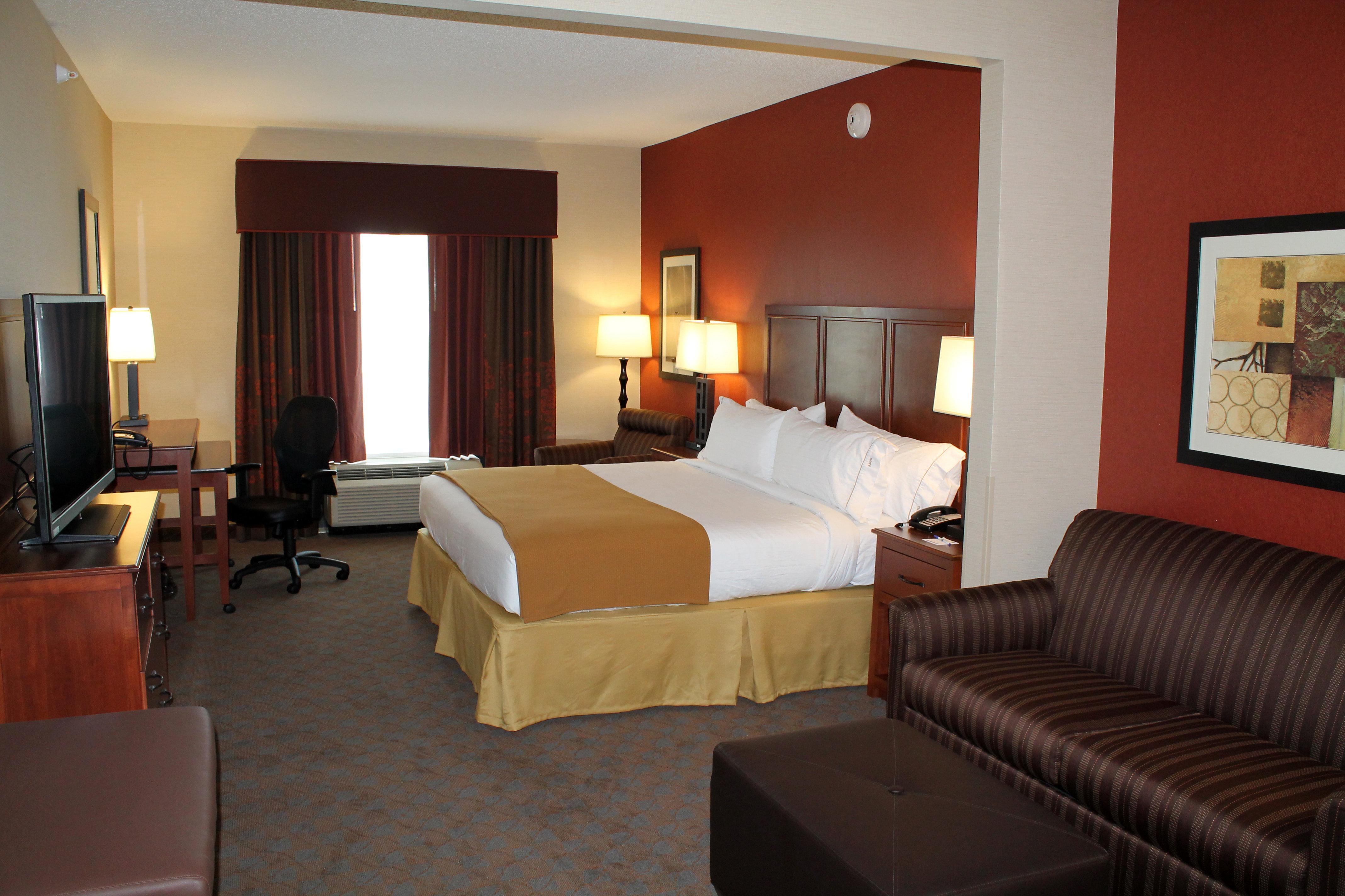 Holiday Inn Express & Suites Paducah West By Ihg Exterior photo