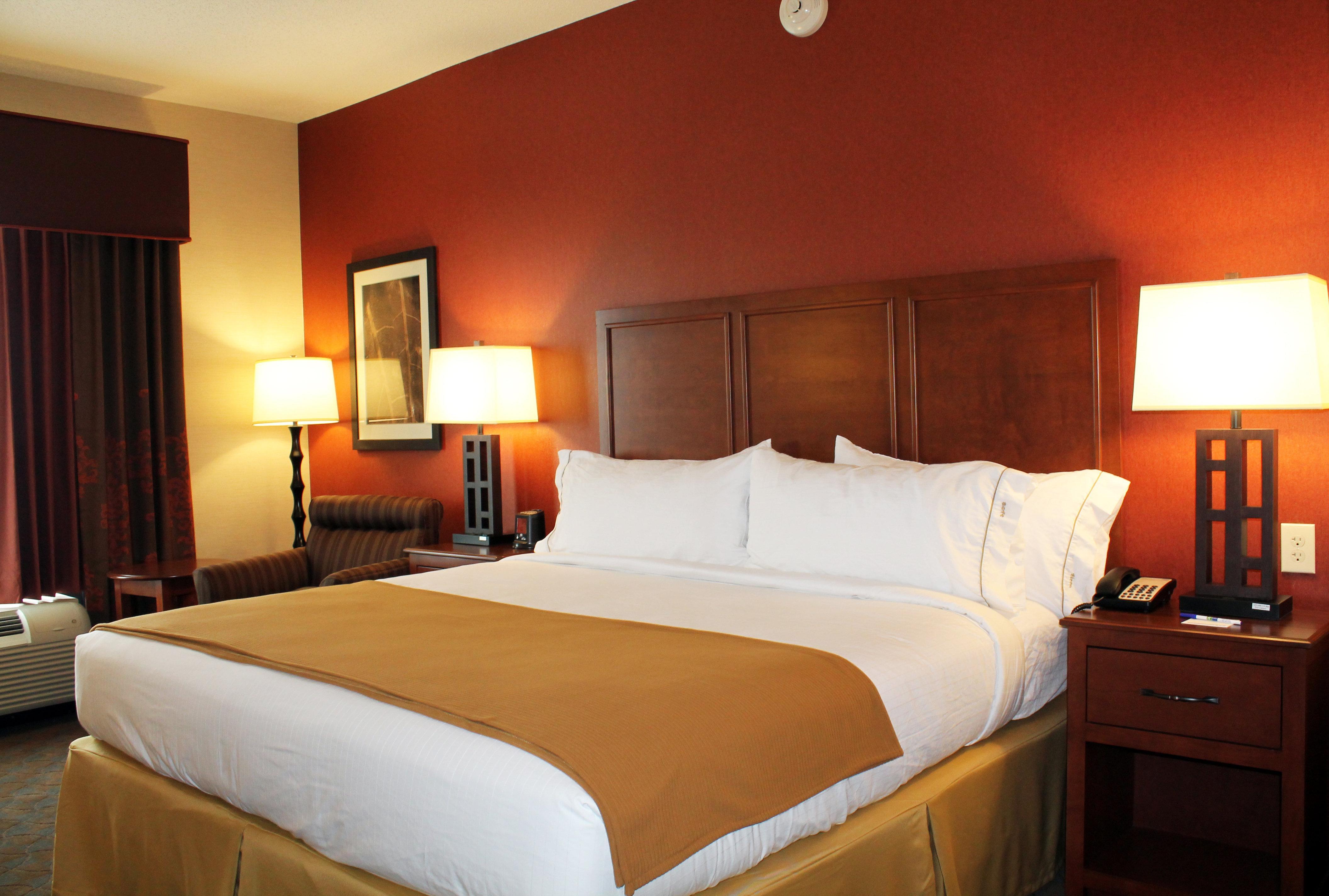 Holiday Inn Express & Suites Paducah West By Ihg Exterior photo